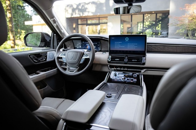 2024 Lincoln Navigator interior